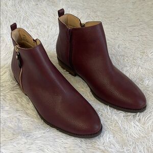 JOURNEE COLLECTION WOMENS SIZE 10 Burgundy Leather Ankle Boots